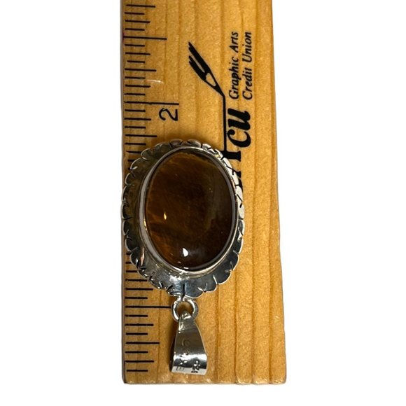 Vintage Mexico Taxco 925 Silver Tiger Eye Oval Pendant With Intricate Design - Picture 10 of 11